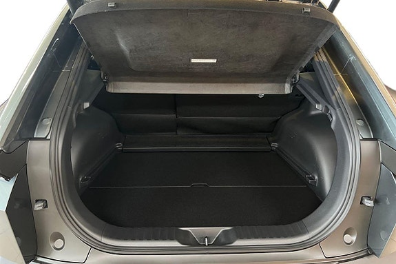 Toyota C-HR 10 of 25