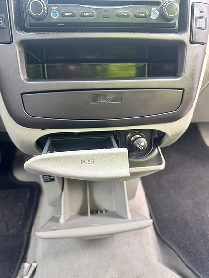 Hyundai Trajet 12 of 15