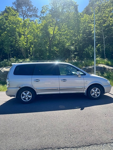 Hyundai Trajet 2 of 5