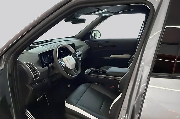 Kia EV5 8 of 14