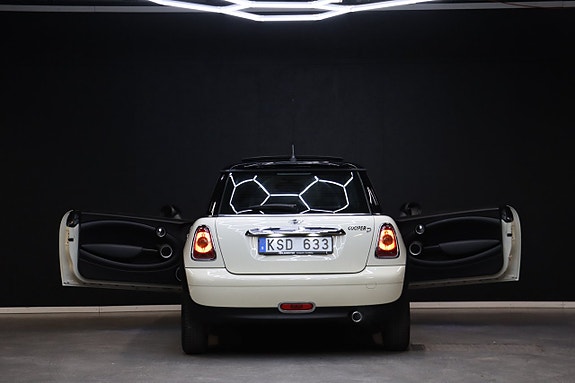 MINI Cooper 8 of 23