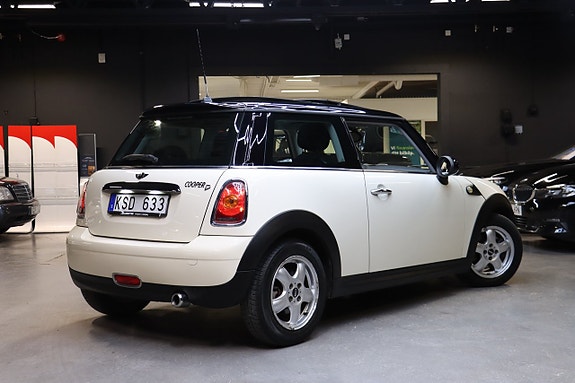 MINI Cooper 5 of 5