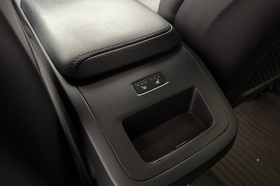 Volvo V60 22 of 26