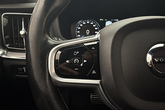 Volvo V60 11 of 26