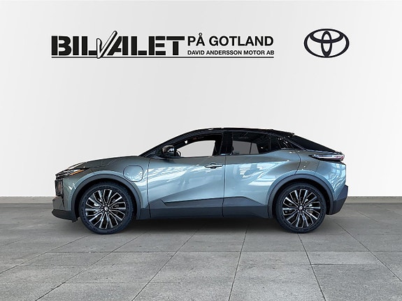 Toyota C-HR+ 3 of 5