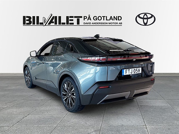 Toyota C-HR+ 2 of 5