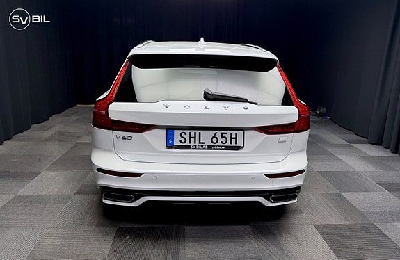 Volvo V60 4 of 22