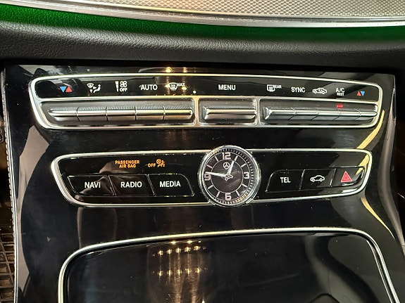 Mercedes-Benz E220 d 16 of 17