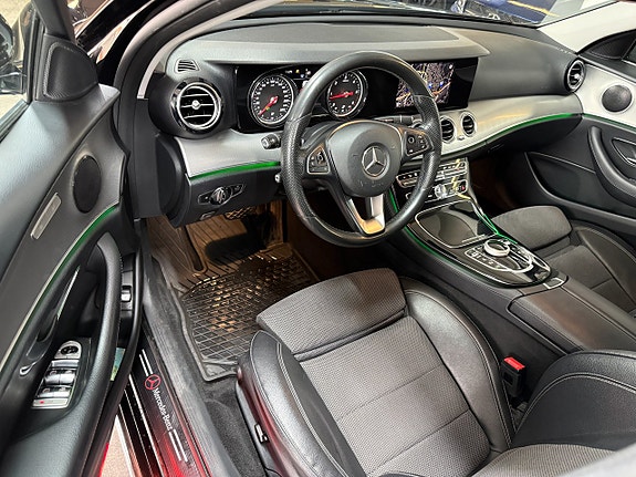 Mercedes-Benz E220 d 8 of 17