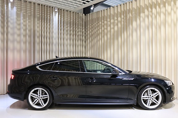 Audi A5 2 of 27