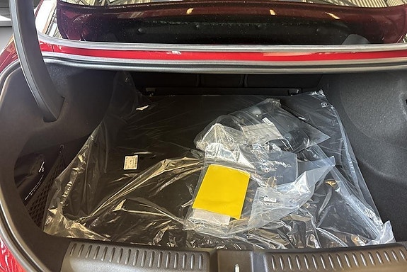 Mercedes-Benz CLA350 14 of 14