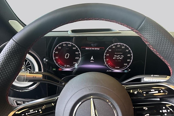 Mercedes-Benz CLA350 10 of 14