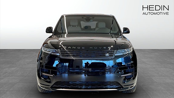 Land Rover Range Rover Sport 7 of 10