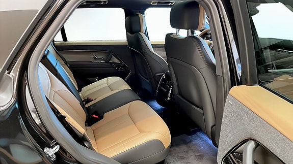 Land Rover Range Rover Sport 5 of 5
