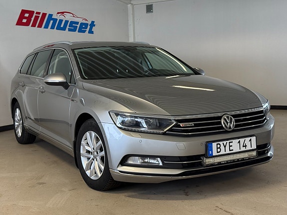 Volkswagen Passat 2 of 5