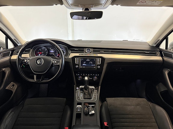 Volkswagen Passat 5 of 5