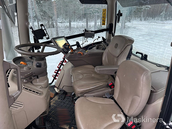 Traktor John Deere 6155R 12 of 27