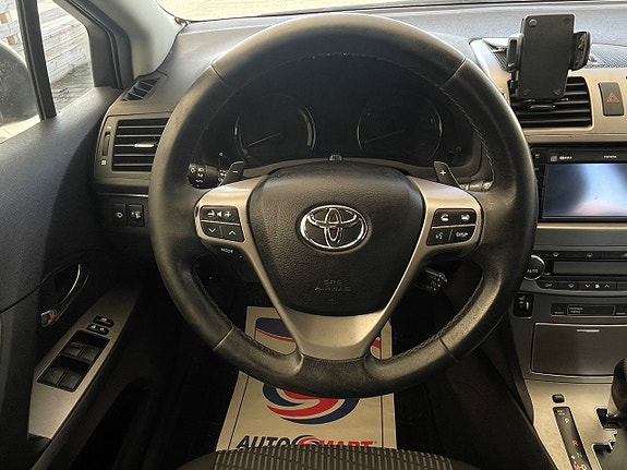 Toyota Avensis 14 of 24