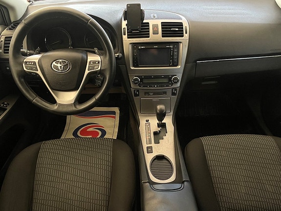 Toyota Avensis 13 of 24