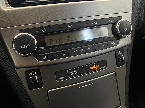 Toyota Avensis 22 of 24