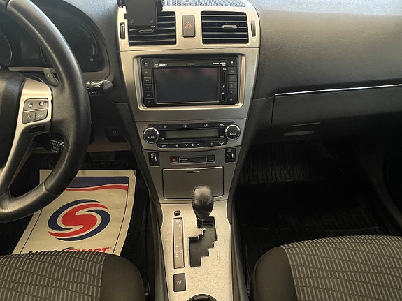 Toyota Avensis 15 of 24
