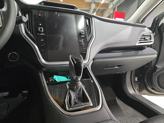 Subaru Outback 9 of 11