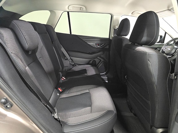 Subaru Outback 7 of 11