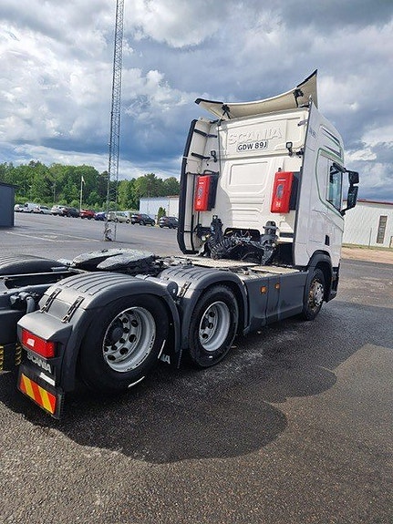 Dragbil Scania R540 6x2 med hydraulik 4 of 9