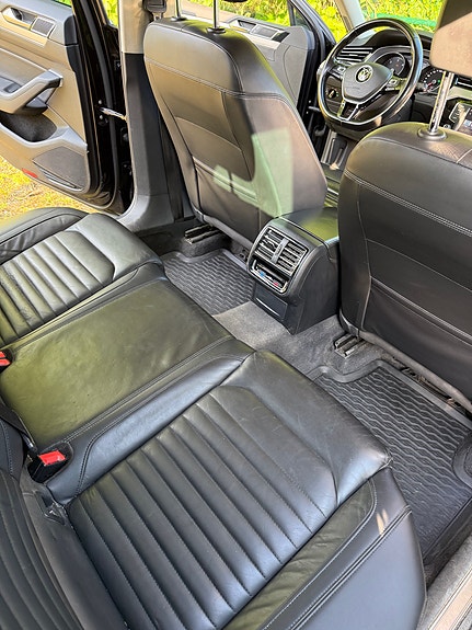 Volkswagen Passat 5 of 5