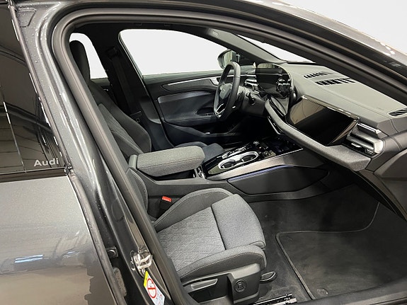 Audi A6 15 of 18