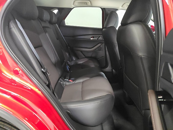 Mazda CX-30 6 of 10