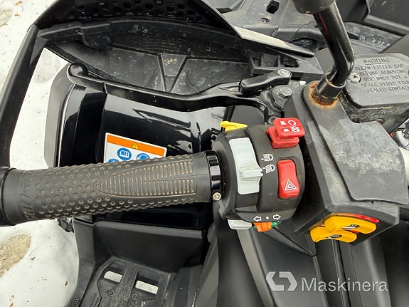 ATV Can-Am Outlander 1000 Max XTP med Bandsats Plogpaket Sandspridare 17 of 27