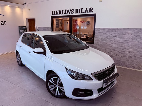 Peugeot 308 9 of 18