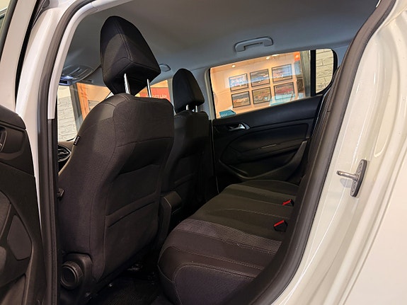 Peugeot 308 15 of 18