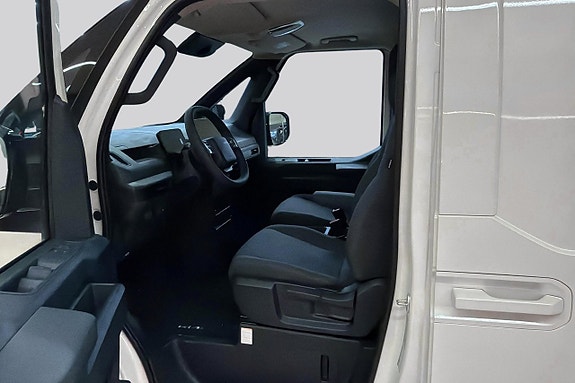 Kia PV5 4 of 5