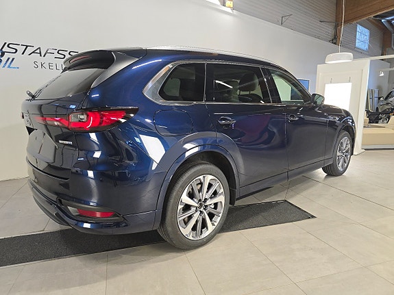 Mazda CX-80 4 of 5