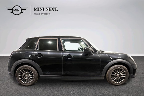 MINI Cooper 3 of 16