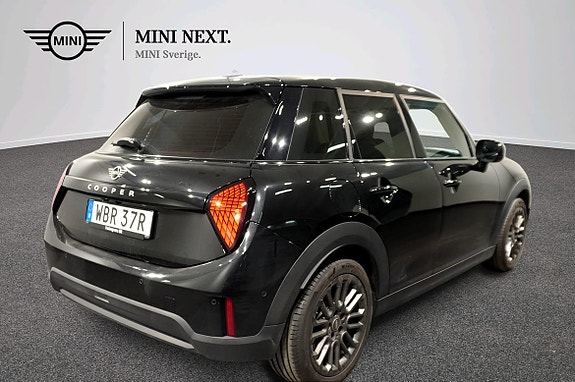 MINI Cooper 5 of 16