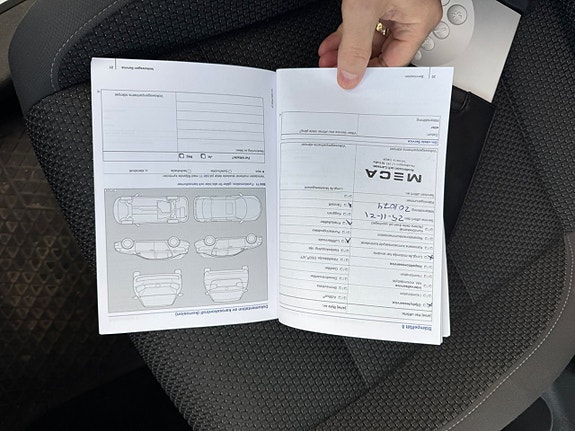 Volkswagen Touran 16 of 16