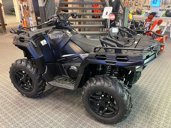 Polaris Black Edition 570 EPS 2 of 3