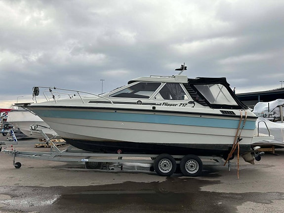 Beg. Flipper 717 C & Volvo Penta AQ205/290DP
