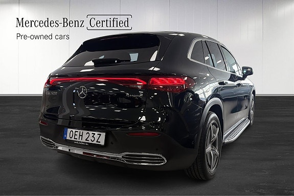 Mercedes-Benz EQE500 SUV 4 of 11