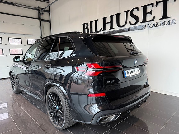 BMW X5 4 of 5