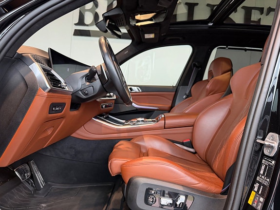 BMW X5 9 of 16