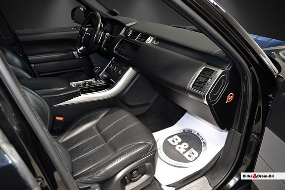 Land Rover Range Rover Sport 15 of 18