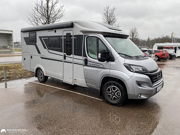 Adria COMPACT SUPREME SC *QUEENBÄDD*