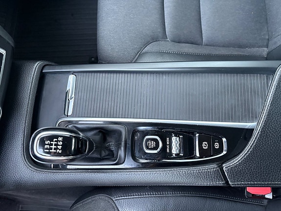 Volvo S90 14 of 15