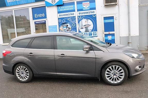 Ford Focus 2 of 11