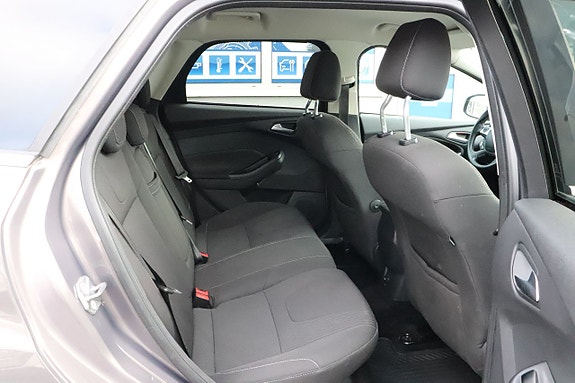 Ford Focus 9 of 11