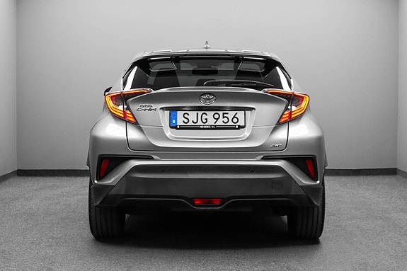 Toyota C-HR 6 of 27